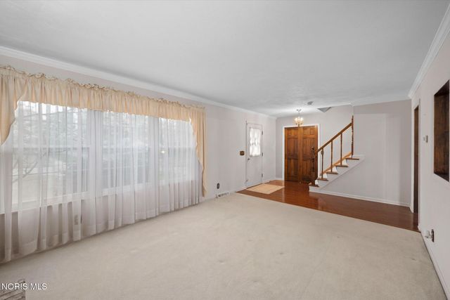 5223 Oakridge Drive, Toledo, OH 43623
