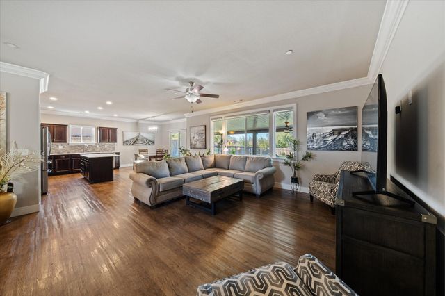 20280 Ballentine Drive, Anderson, CA 96007