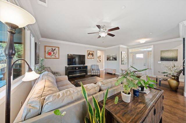 20280 Ballentine Drive, Anderson, CA 96007