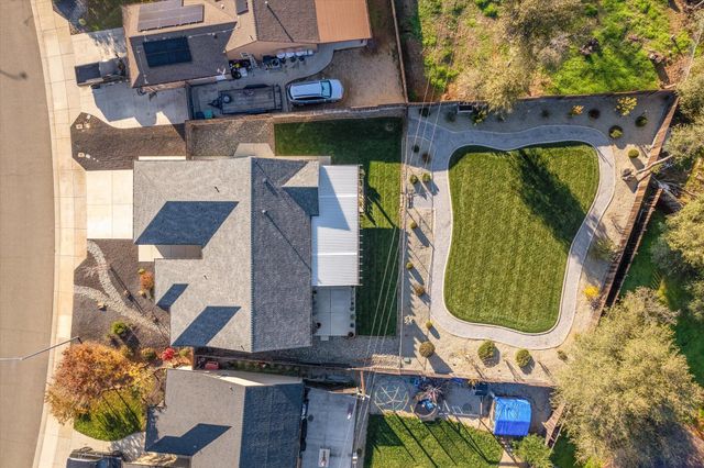 20280 Ballentine Drive, Anderson, CA 96007