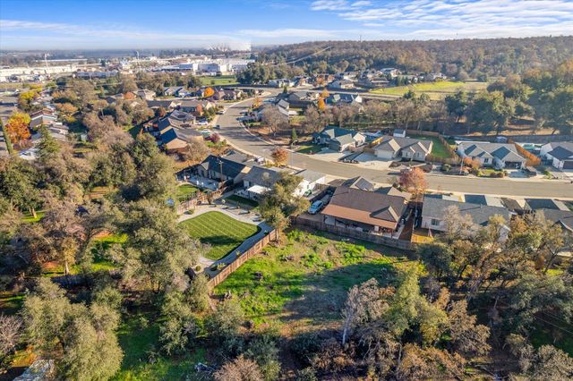 20280 Ballentine Drive, Anderson, CA 96007