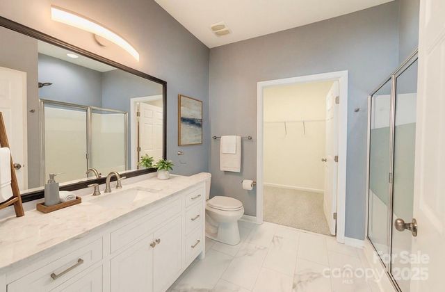 318 Shingleoak Drive, Lake Wylie, SC 29710