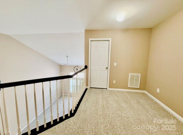 318 Shingleoak Drive, Lake Wylie, SC 29710