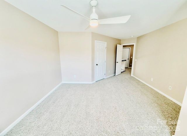 318 Shingleoak Drive, Lake Wylie, SC 29710