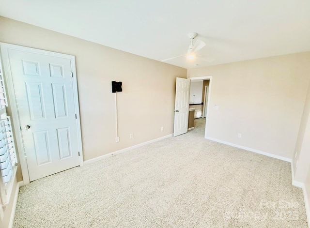 318 Shingleoak Drive, Lake Wylie, SC 29710