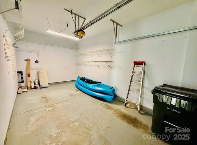 318 Shingleoak Drive, Lake Wylie, SC 29710