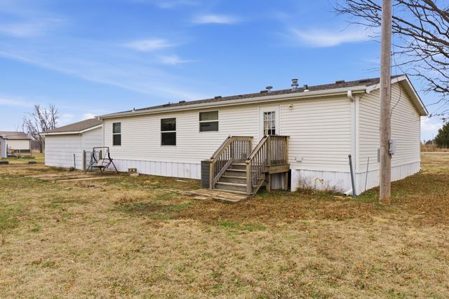 21311 85th Rd, Winfield, KS 67156