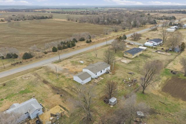 21311 85th Rd, Winfield, KS 67156