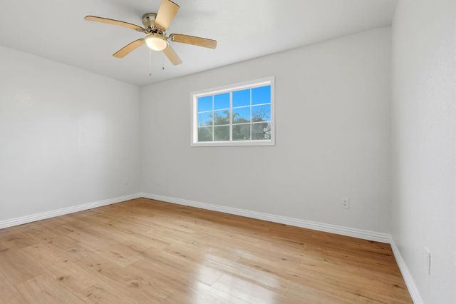 8651 E Khan Street, Selma, CA 93662