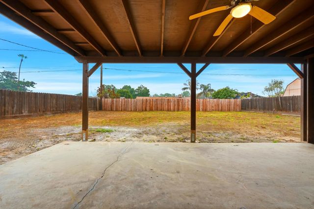 8651 E Khan Street, Selma, CA 93662