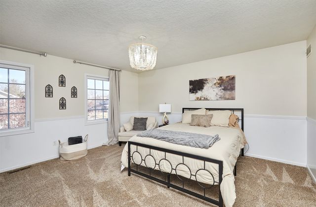 1209 S 52nd Street 1104, West Des Moines, IA 50265