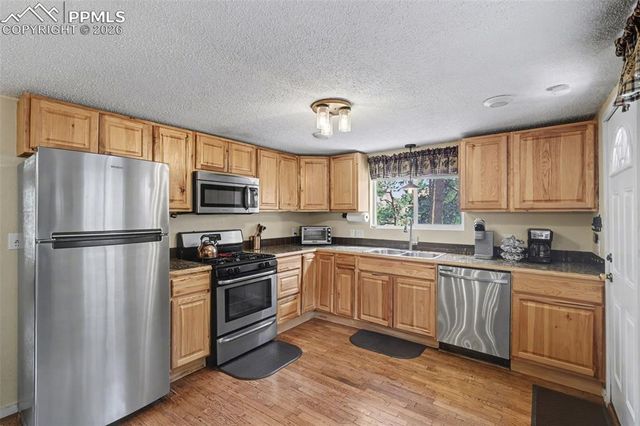 10145 Chipita Park Road, Cascade, CO 80809