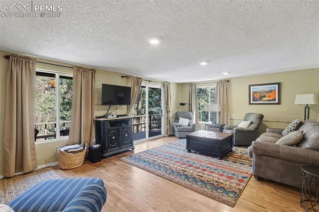 10145 Chipita Park Road, Cascade, CO 80809