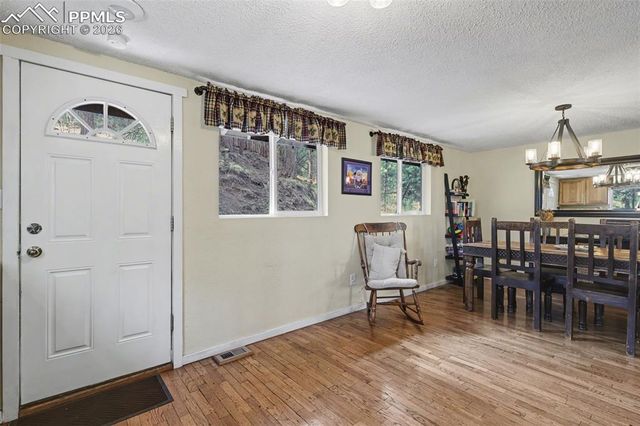 10145 Chipita Park Road, Cascade, CO 80809