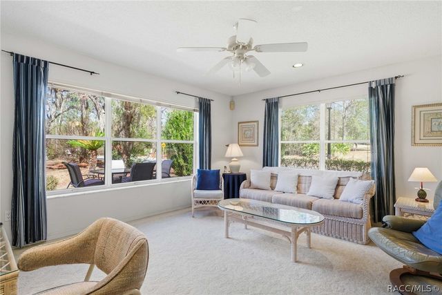 2 Fairwoods Court, Homosassa, FL 34446