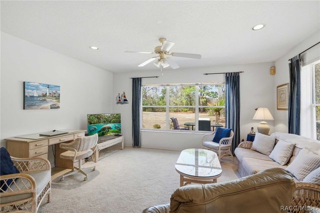 2 Fairwoods Court, Homosassa, FL 34446