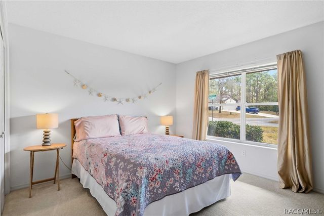 2 Fairwoods Court, Homosassa, FL 34446