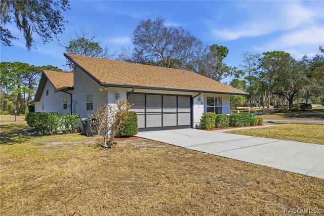 2 Fairwoods Court, Homosassa, FL 34446