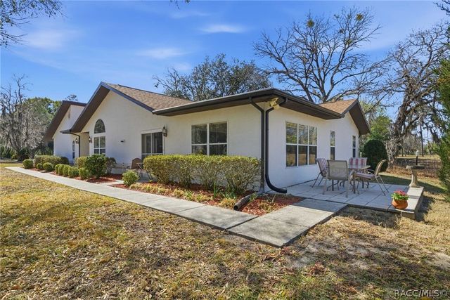 2 Fairwoods Court, Homosassa, FL 34446