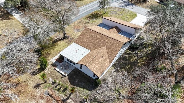 2 Fairwoods Court, Homosassa, FL 34446