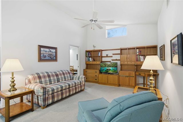 2 Fairwoods Court, Homosassa, FL 34446