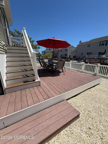 215 Heron Road, Lavallette, NJ 08735