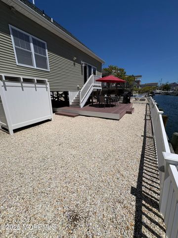 215 Heron Road, Lavallette, NJ 08735
