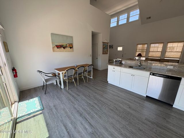 215 Heron Road, Lavallette, NJ 08735