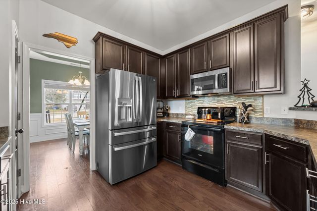 228 Maidstone Drive, Richlands, NC 28574