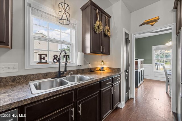 228 Maidstone Drive, Richlands, NC 28574