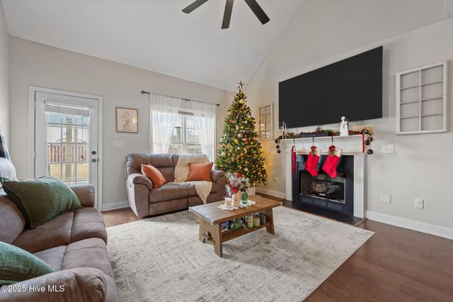 228 Maidstone Drive, Richlands, NC 28574