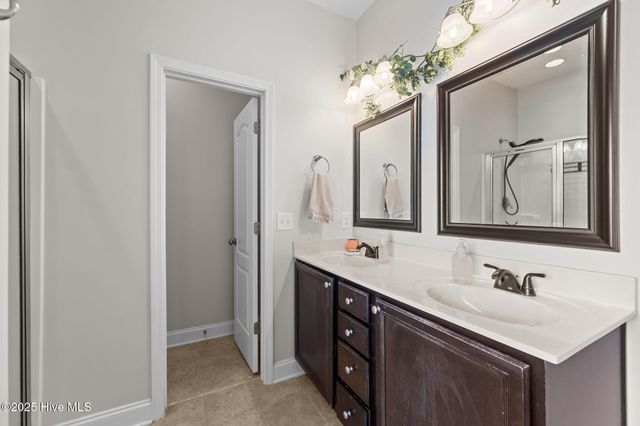 228 Maidstone Drive, Richlands, NC 28574