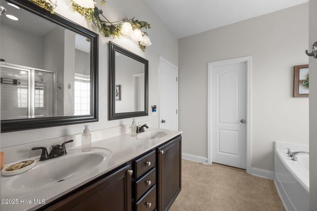 228 Maidstone Drive, Richlands, NC 28574