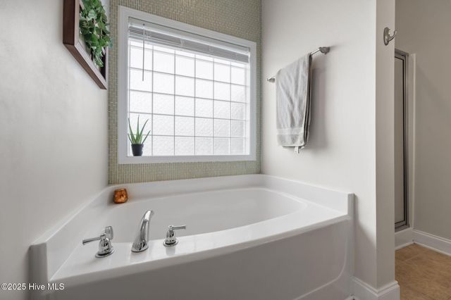 228 Maidstone Drive, Richlands, NC 28574