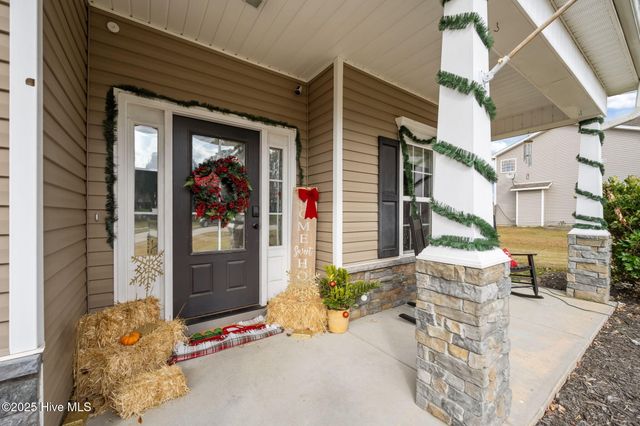 228 Maidstone Drive, Richlands, NC 28574