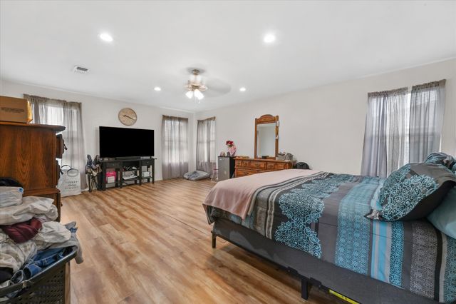 6725 Prairie Fire Road, Arlington, TX 76002