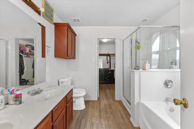 6725 Prairie Fire Road, Arlington, TX 76002