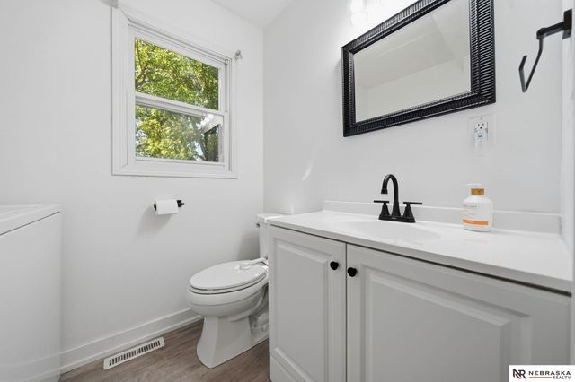 5439 S 32nd Street, Lincoln, NE 68516