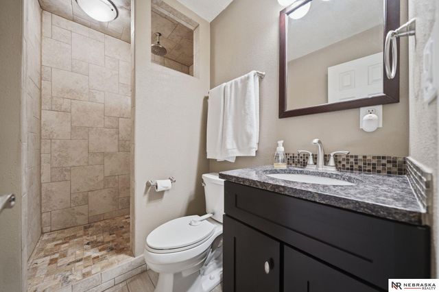 5439 S 32nd Street, Lincoln, NE 68516