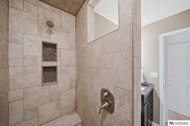 5439 S 32nd Street, Lincoln, NE 68516