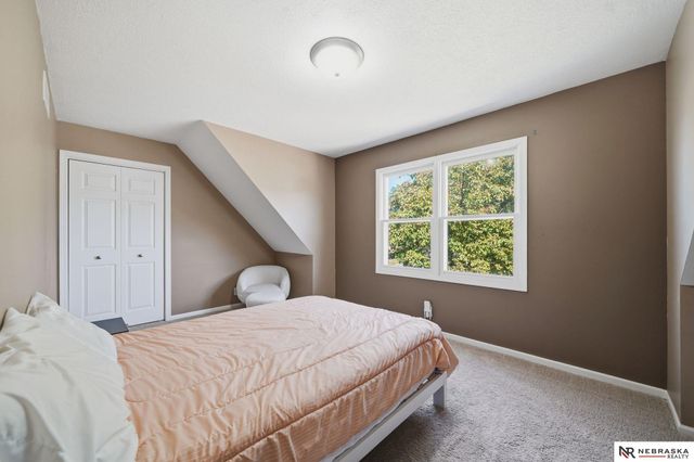 5439 S 32nd Street, Lincoln, NE 68516