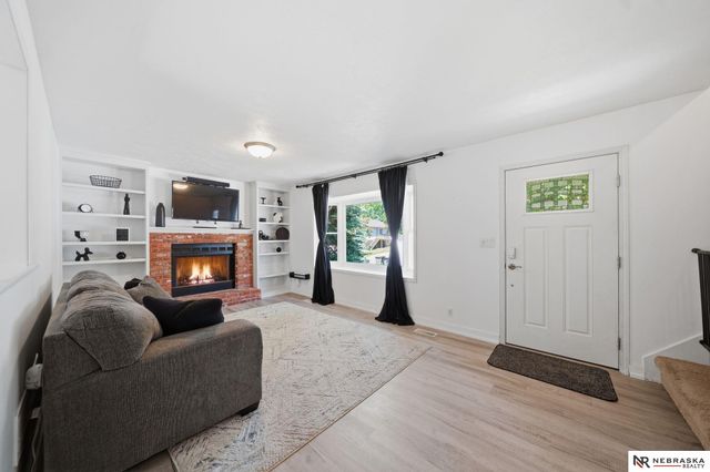 5439 S 32nd Street, Lincoln, NE 68516