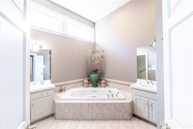 29 Governors Club Drive, Beavercreek Twp, OH 45385