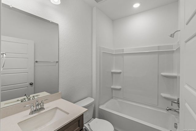 118 THORNY GROVE, San Antonio, TX 78253