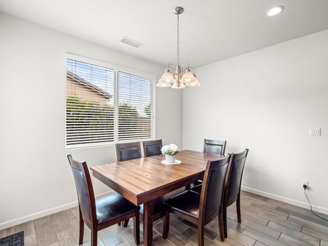 2459 Lombard Lane, Clovis, CA 93611