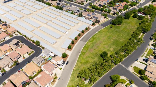 2459 Lombard Lane, Clovis, CA 93611