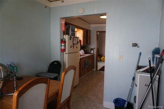 2008 University Avenue, Flint, MI 48504