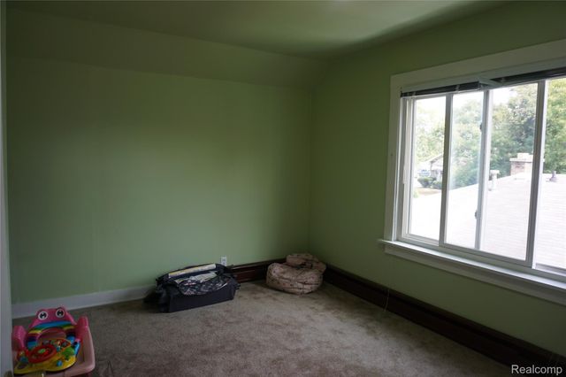 2008 University Avenue, Flint, MI 48504