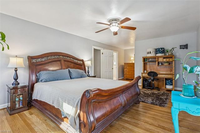 24 Langhorne RD, Newport News, VA 23606