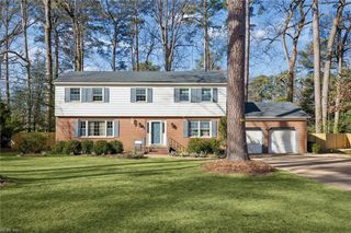 24 Langhorne RD, Newport News, VA 23606